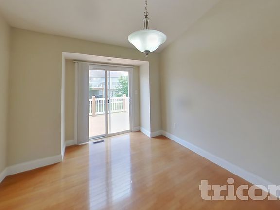 4th image of 1505 Crystal Ridge Ct