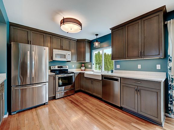 5th image of 6907 71st Ave NE