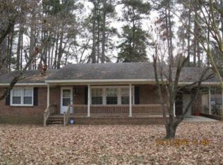 925 Cedarbrook Dr, Rocky Mount, NC 27803