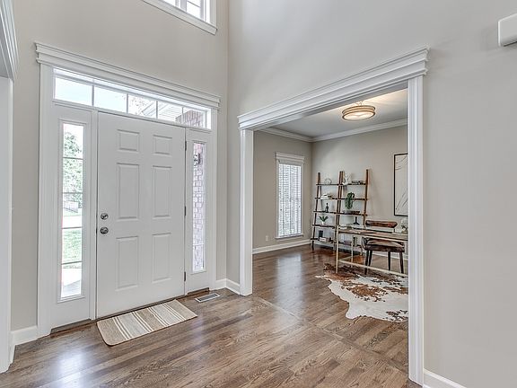 5th image of 3055 Twisted Oak Dr