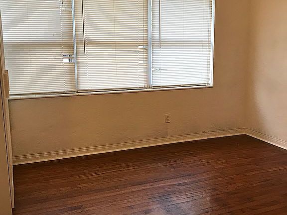 2nd image of 1010 60th Ave N