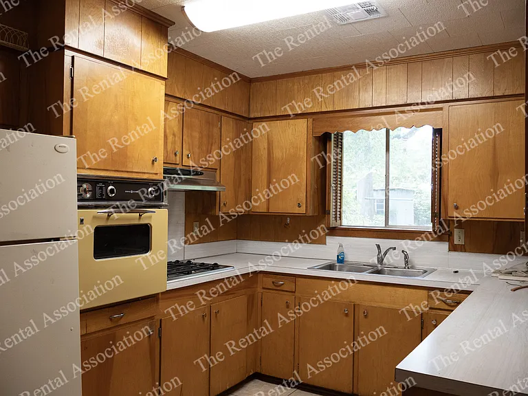905 N McGuire Ave — Photo 19