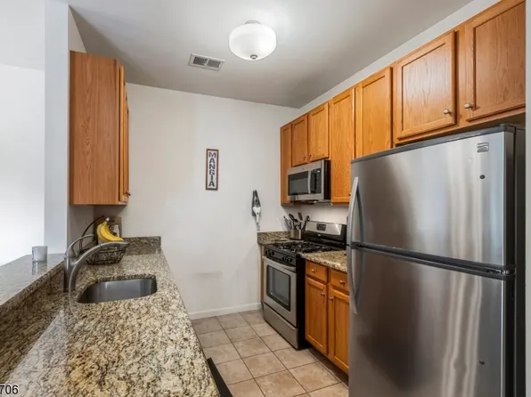 119 Elizabeth St #424, South Bound Brook Boro, NJ 08880