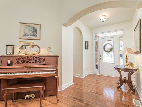 4th image of 8479 Lexie Ln
