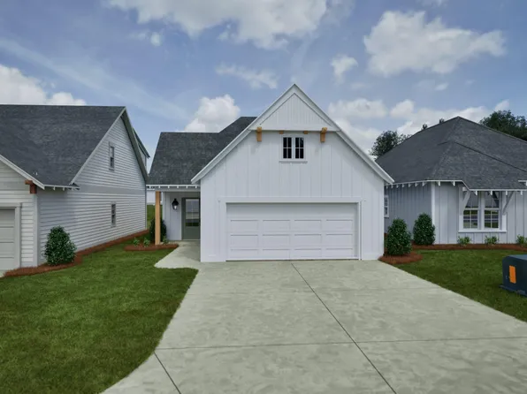 154 Shiloh Creek Dr, Calera, AL 35040