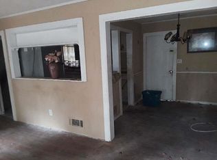 546 Windsor Dr, Forest Park, GA
