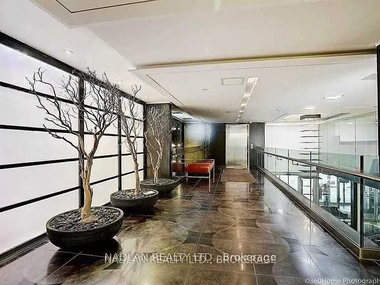 210 Victoria St #3901 — Photo 16