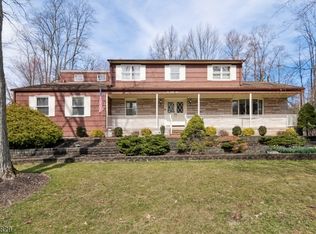 294 Greenbrook Rd, Green Brook, NJ 08812