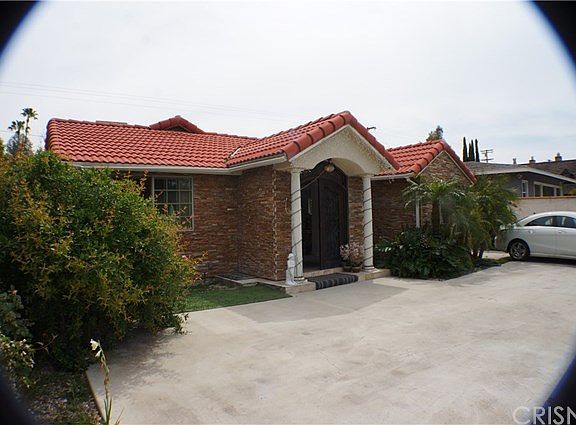 4th image of 4836 Topanga Canyon Blvd
