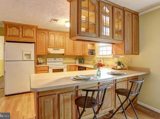 553 Harvest Rd, Severn, MD 21144