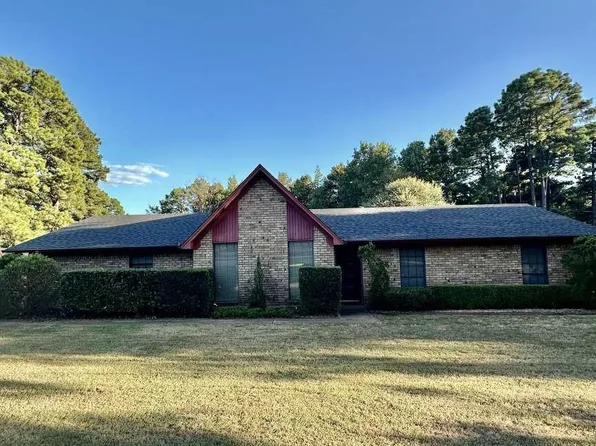 2400 Grangeway Rd, Marshall, TX 75672