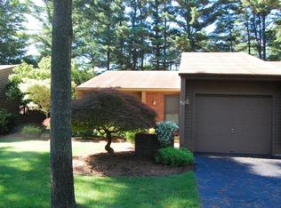 460 Evergreen Ln, Holland, MI 49424