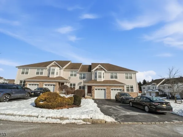 5 Indian Field Dr #5, Hamburg, NJ 07419