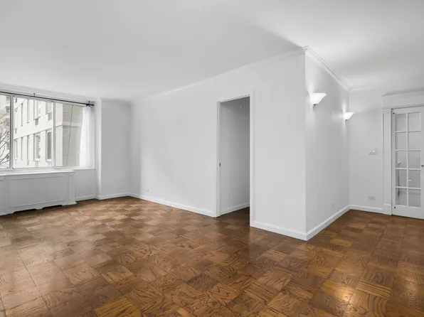 220 East 65th Street image 1 of 11