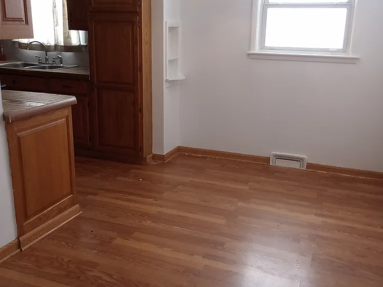 284 Mountainview Ave — Photo 11