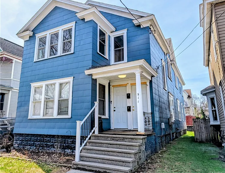 511 Dewitt St — Photo 1