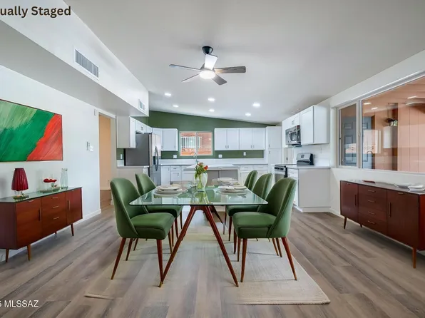 9048 E Pine Valley Dr, Tucson, AZ 85710