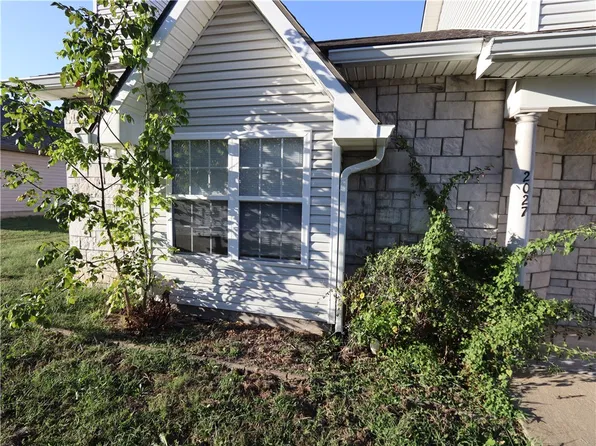 2027 Marigold St, Carthage, MO 64836