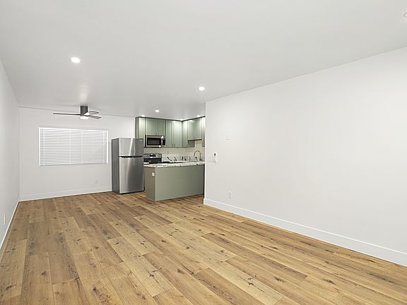 3rd image of 584 12th St APT A