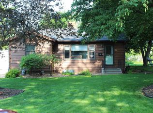 2227 Vermilion Rd, Duluth, MN 55803