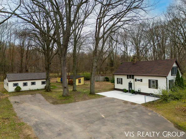 12944 128th Ave, Grand Haven, MI 49417