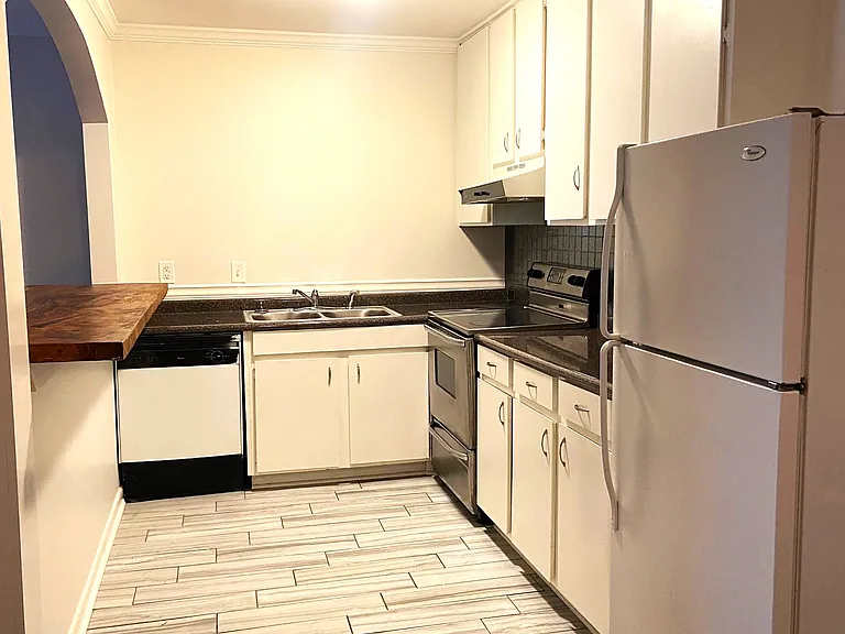 2812 Georgetown Dr #1526 — Photo 8