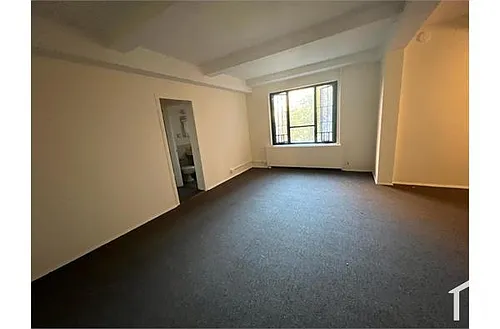 2240 E Tremont Ave #3D Photo 1