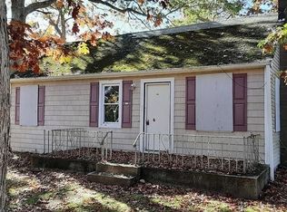 158 Daisy Dr, Mastic Beach, NY 11951