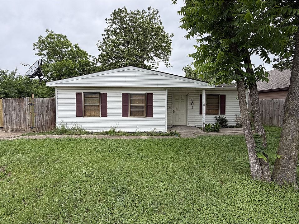 1st image of 501 Cresthill Dr