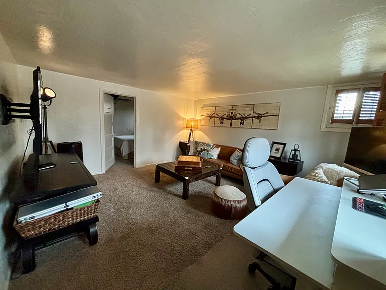 3456 Federal Blvd — Photo 37