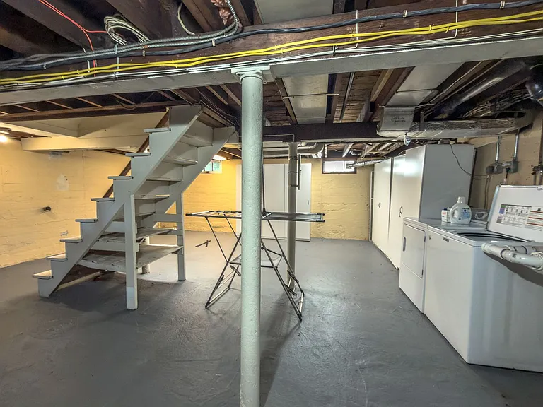 65 Buell St — Photo 17