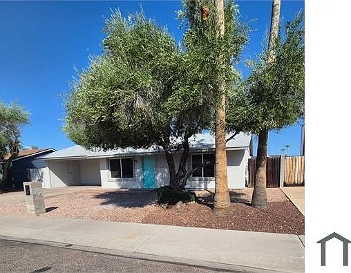 3 bed, 1260 sqft, $1,900 — Photo 3