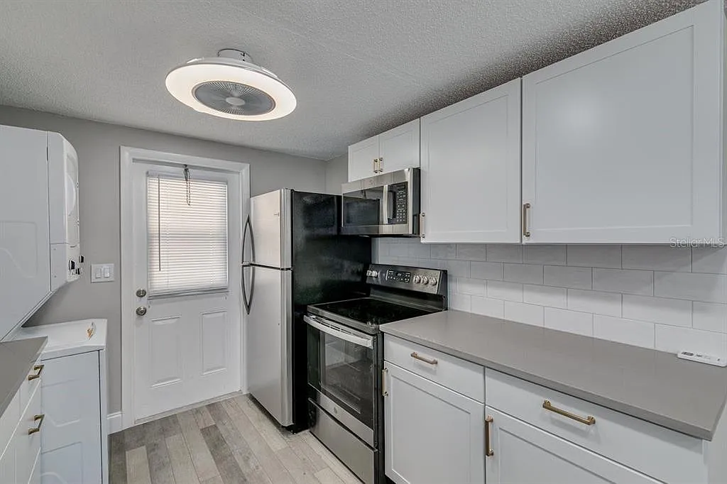 2 bed, 1.0 bath, 650 sqft, $1,675 — Photo 4