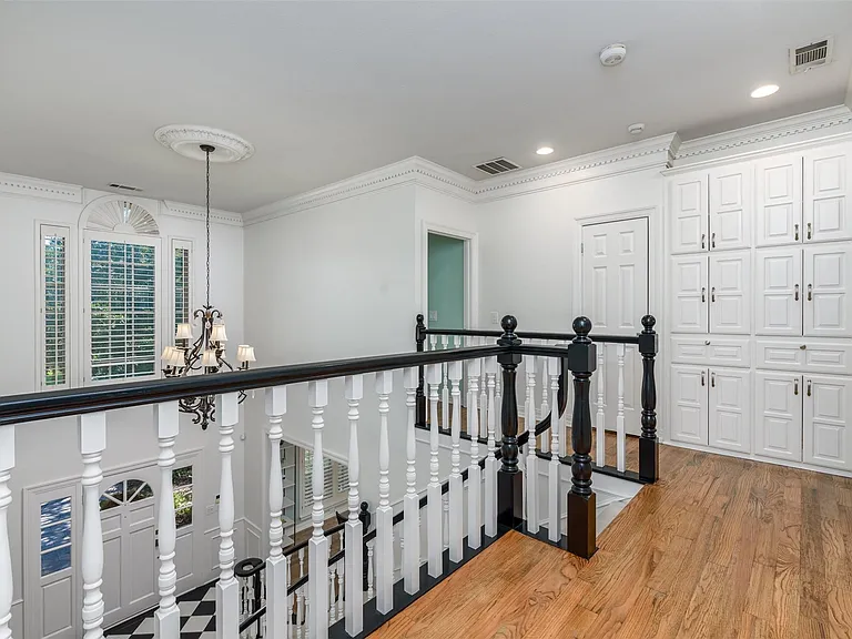 3209 Gary Dr — Photo 36