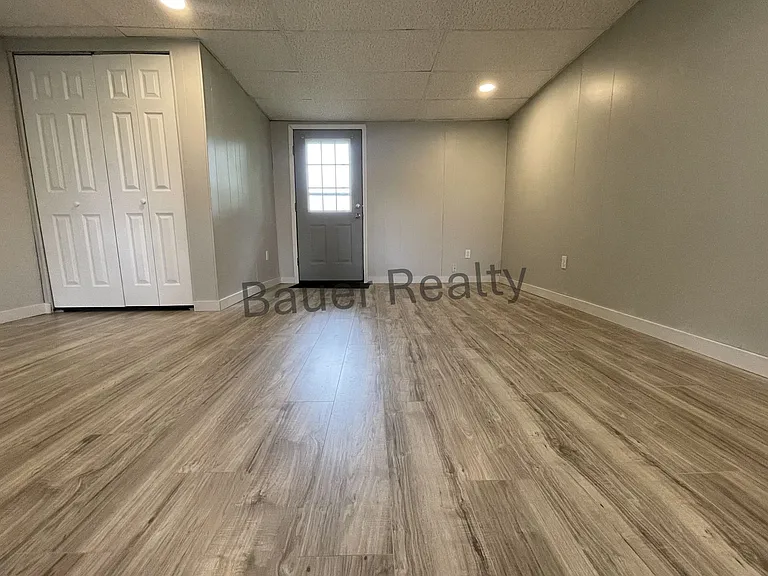 844 Lake Dr — Photo 5