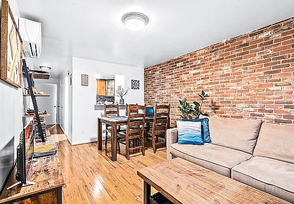 3rd image of 127 W 132nd St