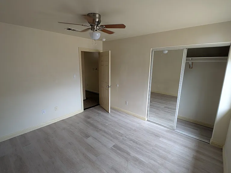 2721 Montezuma Ave — Photo 14