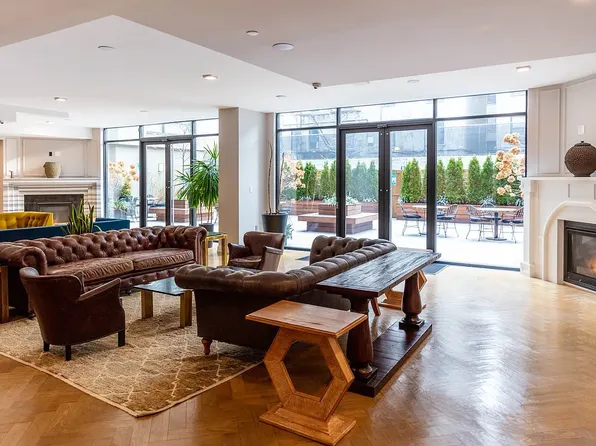 564 Saint Johns Place image 11 of 21