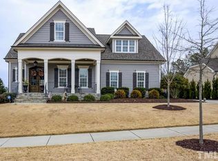 733 Morning Oaks Dr, Holly Springs, NC 27540