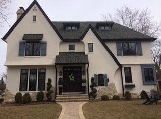 563 S Parkside Ave, Elmhurst, IL