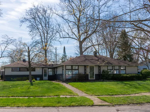 3102 Salem Dr, South Bend, IN 46615