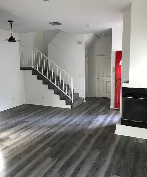 88 N Sierra Bonita Ave — Photo 11