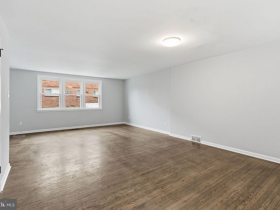 5th image of 2816 Woodbridge Rd