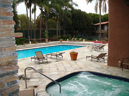 1345 Cabrillo Park Dr Photo 1
