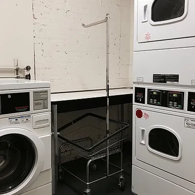 Rented by Blip LLC | media 34