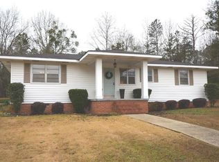 1804 Hanson St, Opelika, AL 36801