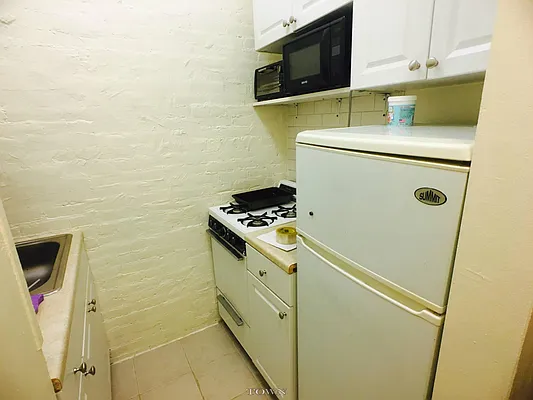 Rented by Town Residential | media 9