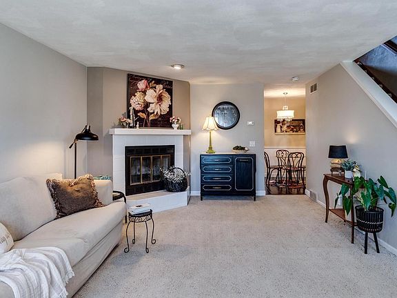 3rd image of 2918 Cimarron Trail