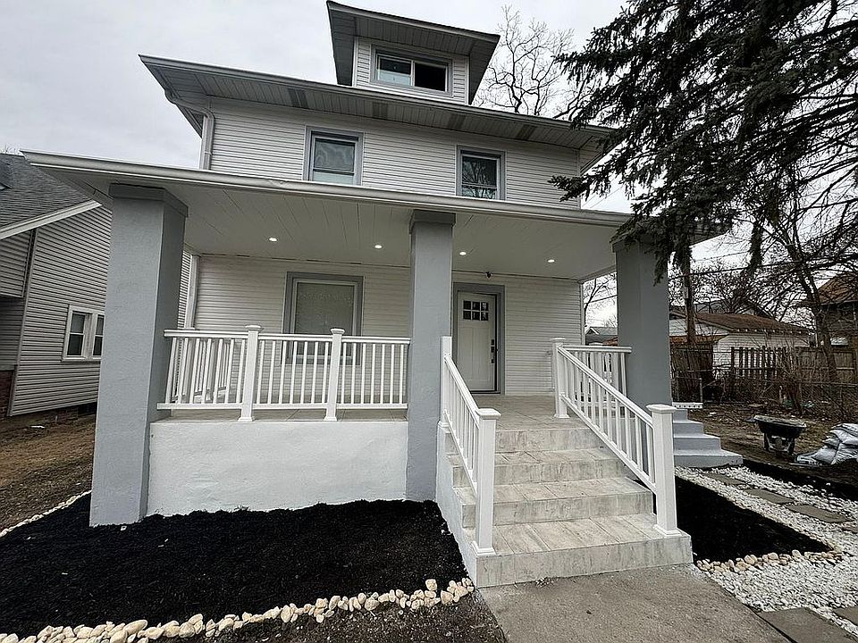 1st image of 118 N Riley Ave