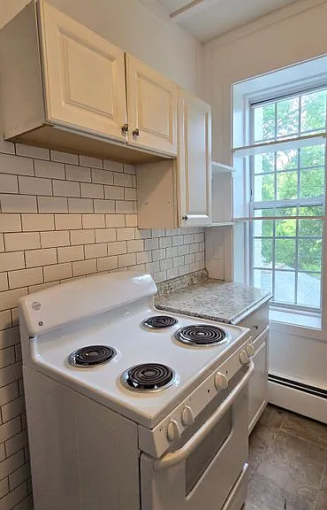 221 Broadway #3 — Photo 3